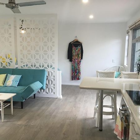 Отель Brodie Beach Bungalow Кофс-Харбор Экстерьер фото
